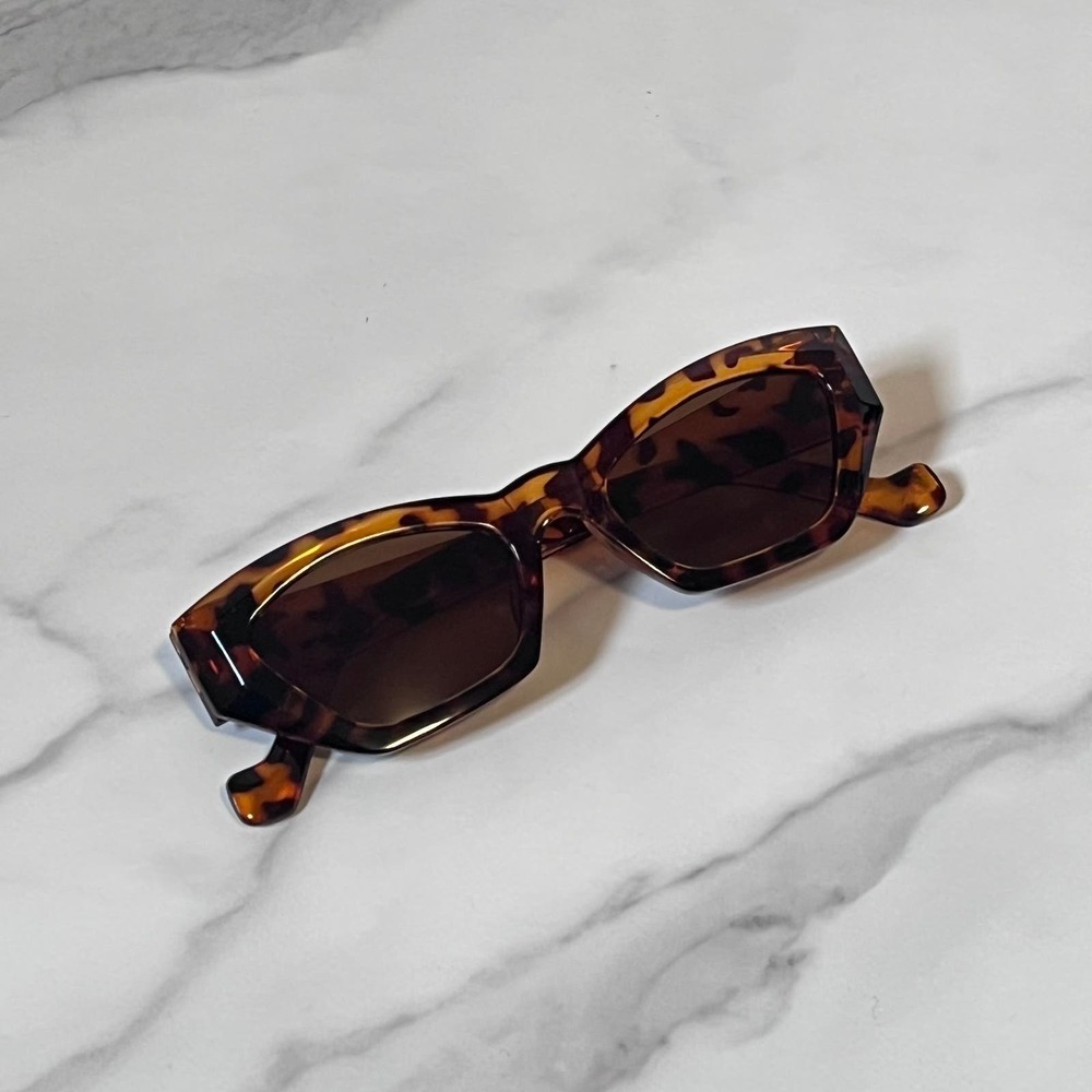 Cat Eye Glossy Tortoise/Brown Women's Fashion Sunglasses